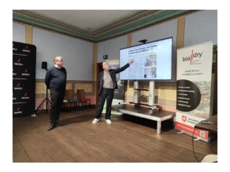 Vlhkost a opravy omítek: náklady na údržbu rostou