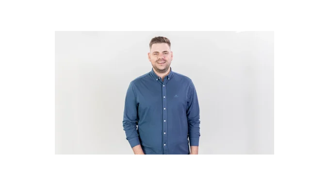 Acomware: Miliarda za marketingem a inovacemi