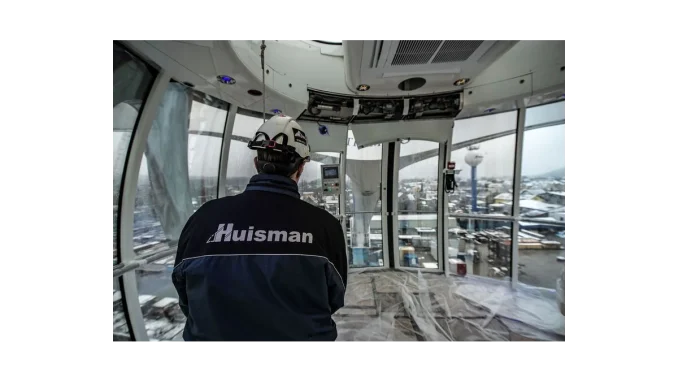 Huisman rozšiřuje tým o 100 nových specialistů