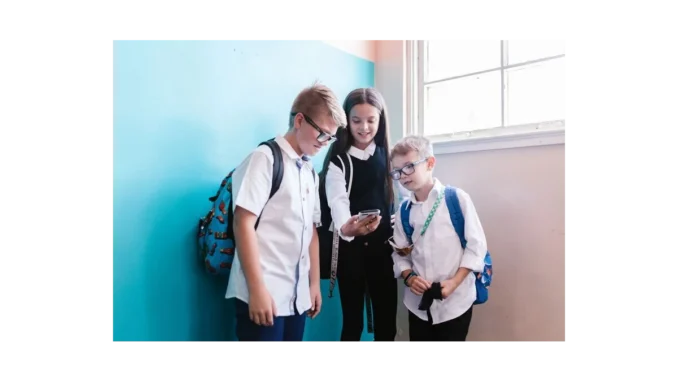 Interaktivní výuka: Konec mobilům ve školách